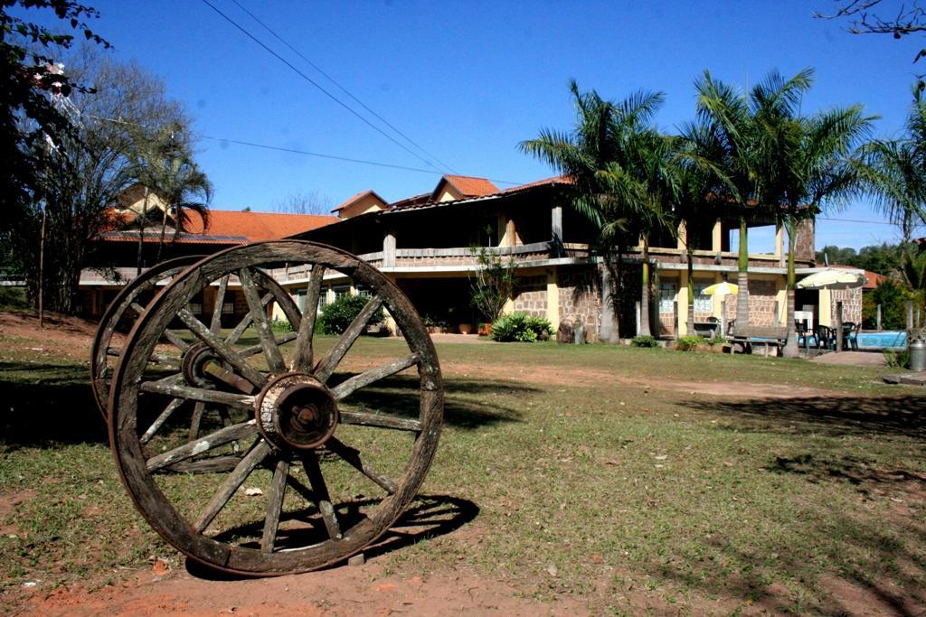 Pousada Fazenda Buracao Мокока Екстер'єр фото